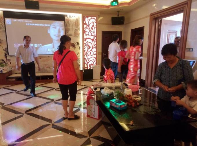 중국 광둥: 초호화 8층 주택에 입주한 촌민의 럭셔리 집들이 현장