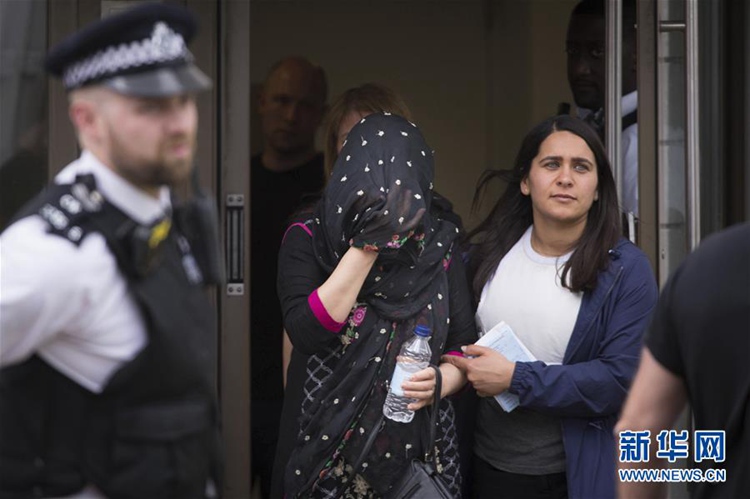 영국 경찰, 런던 테러 용의자 12명 검거