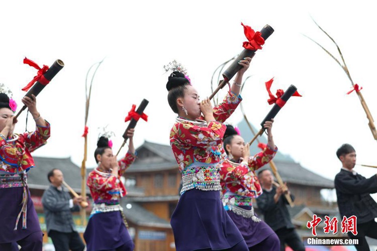 중국 구이저우, 루성우 고수들의 열띤 경연장