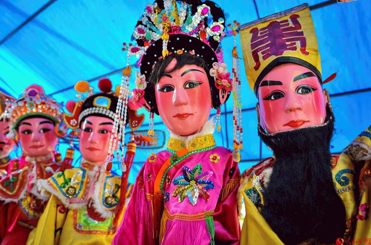 700년 역사 자랑하는 하이난 전통 인형극 ‘궁자이시’