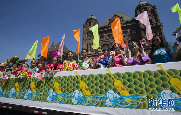 세계로 뻗어 나가는 中 용선 문화, 캐나다서 열린 용선 축제
