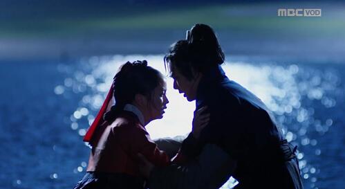 서로의 마음 확인한 유승호-김소현, ‘달콤한 사랑의 키스’
