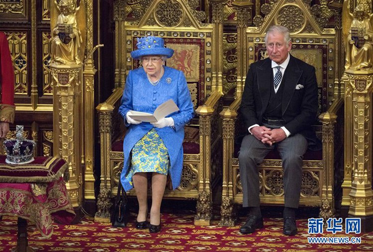 엘리자베스 2세 영국 여왕, 순조롭게 ‘EU 탈퇴’하고 안정기 찾아라