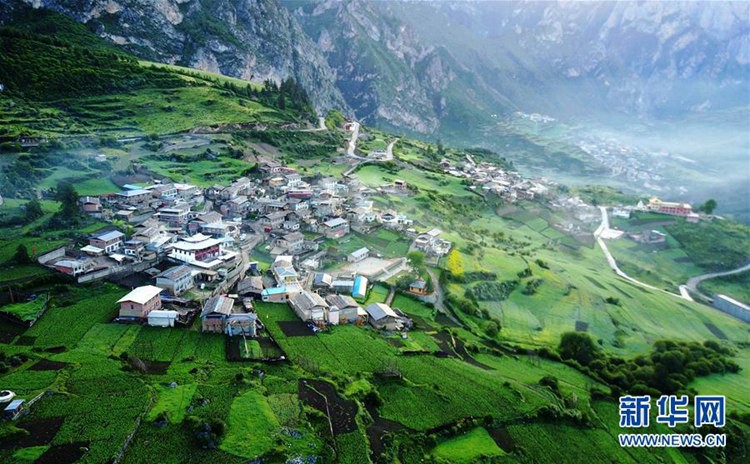 간쑤 자가나 고성, 깊은 산속의 숨어 있는 신비로운 마을