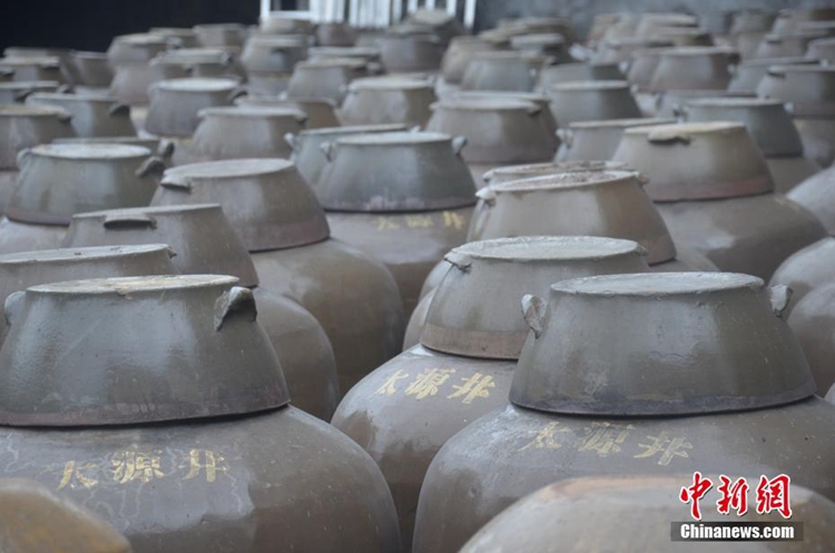 쓰촨 쯔궁 식초 양조 기예 100년 동안 계승 이루어져