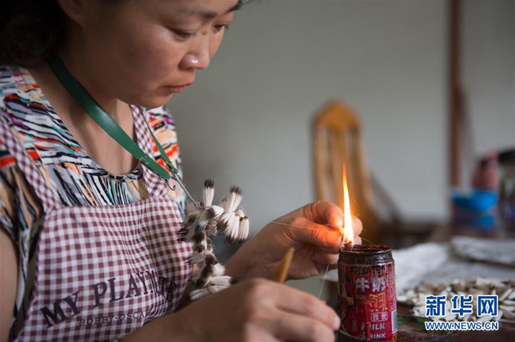 전통 무형문화유산 기예 전승…중국 후저우 붓 산업 재기