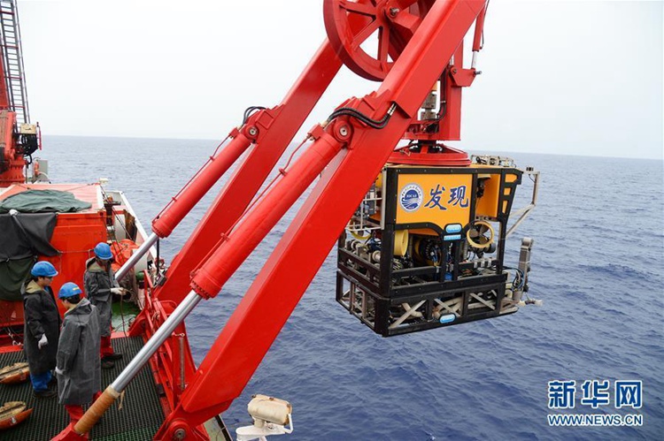 중국 차세대 원양 종합 과학탐사선 ‘커쉐’호, 서태평양 캐롤라인 제도 접수