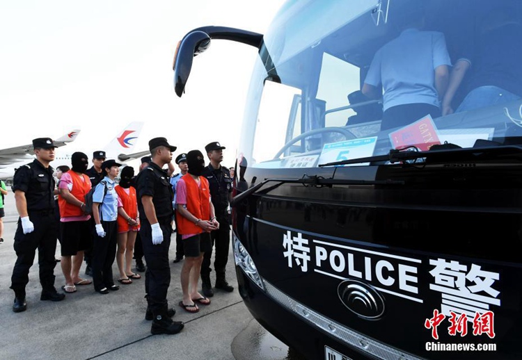 중국 쓰촨 경찰, 인도네시아로 넘어간 ‘보이스피싱’ 범인 58명 검거