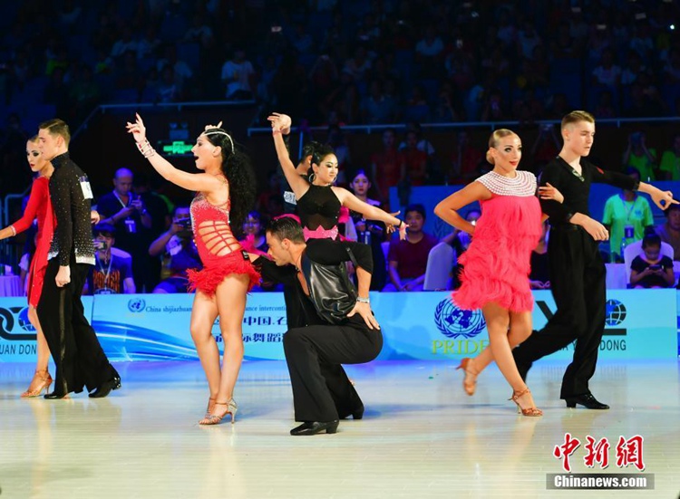 국제 스포츠댄스 대항전 중국 허베이서 개막, 4천 명 참가한 세계급 대회