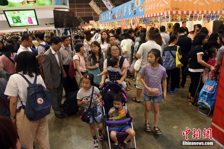 홍콩식품박람회 개막, 각종 이벤트에 눈 돌아가는 시민들