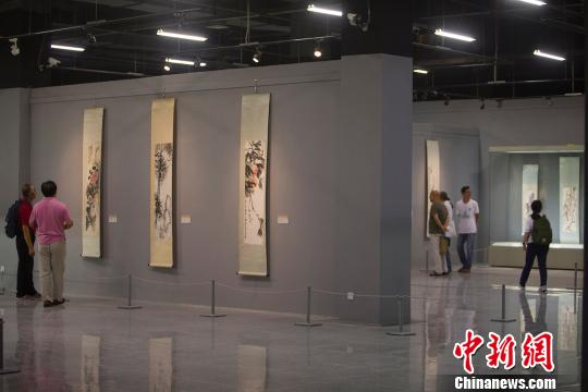 제백석 등 중국 유명화가 100여 명의 작품 최초 공개