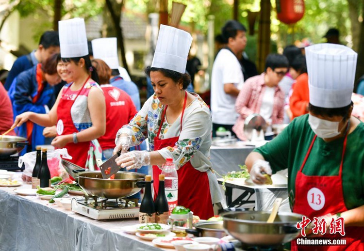 중국 신장 우루무치 요리사 총출동…진정한 고수들의 대결
