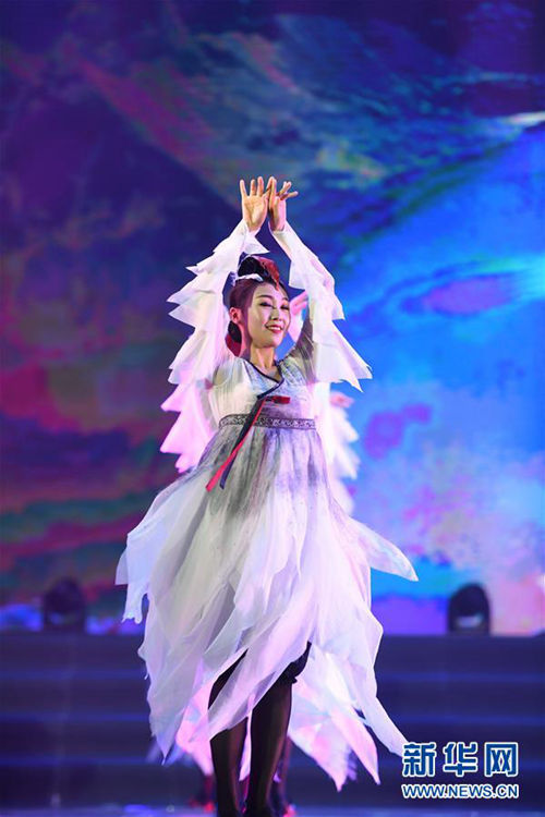 설립 65주년 맞은 길림 연변, 춤과 노래 이어지는 축제 현장