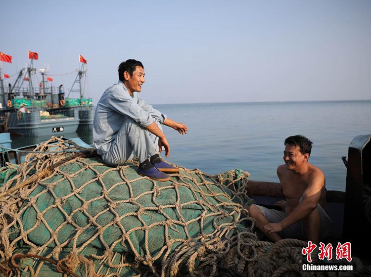 중국 황하이해 보하이해 어업 금지령 해제, 준비 마친 어민들 ‘출항’