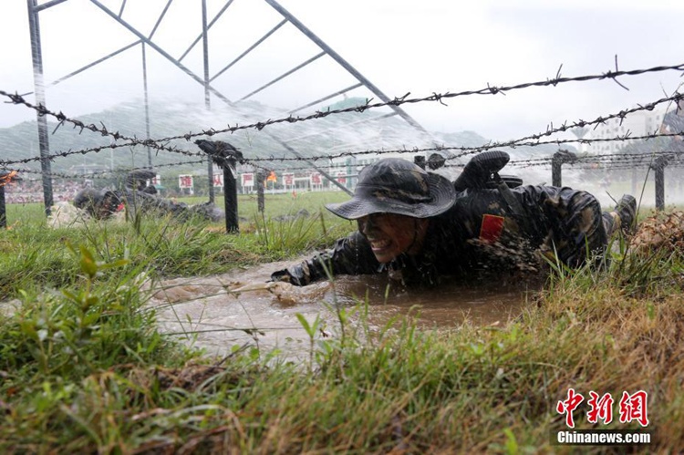 중국 인민해방군 주마카오 부대 주하이 군영 개방