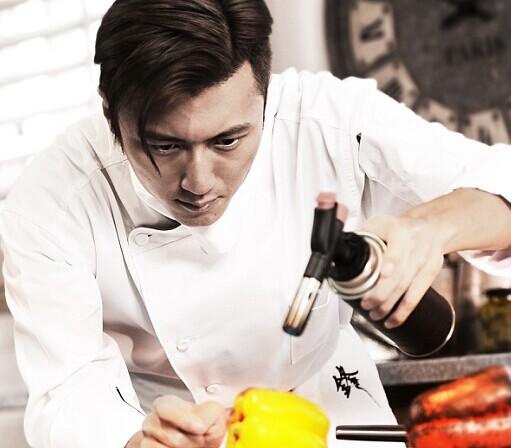 ‘냉장고를 부탁해’ 김지훈 ‘요리의 신’으로 변신…중한 연예계 숨은 요리 고수들은 누구?