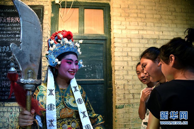 중국 허베이 성급 무형문화유산: ‘장자두사현’ 극단