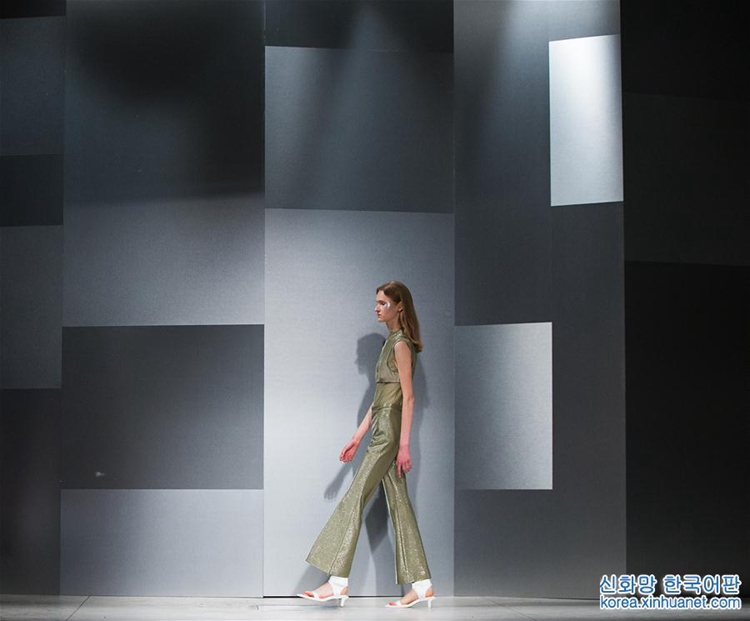 밀라노 패션위크 장식한 중국 브랜드, 리코스트루 2018 S/S 여성 신상품 발표