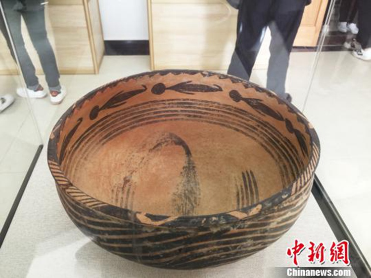 5천년 역사의 마가요 채도(彩陶) 간쑤 린타오서 공개