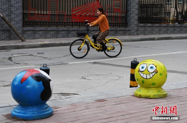란저우, 시멘트 길가 조형물 도라에몽 등 애니메이션 캐릭터로 변신