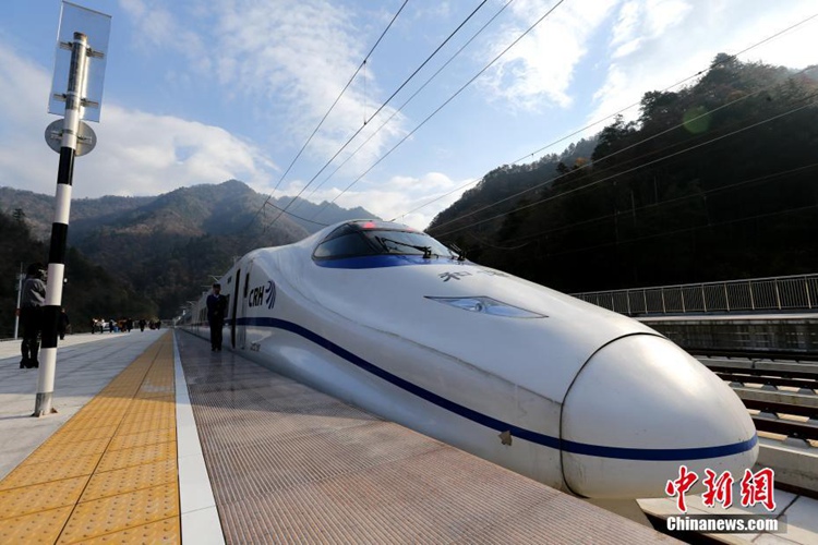 중국 시안-청두 고속철도 전 노선서 4G 신호 잡힌다