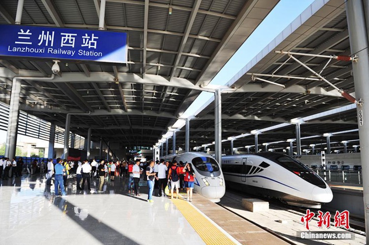 바오란(寶蘭) 고속철도 개통, 중국 동서 잇는 최초의 열차