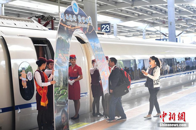 바오란(寶蘭) 고속철도 개통, 중국 동서 잇는 최초의 열차