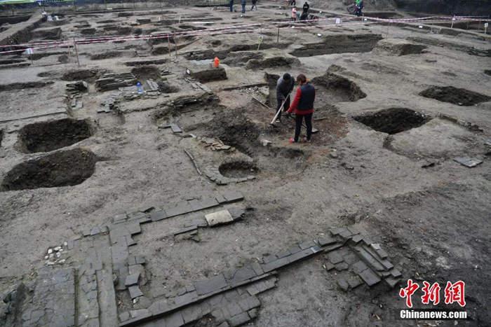 청두의 당송 시기 ‘도시계획’ 발굴 현장