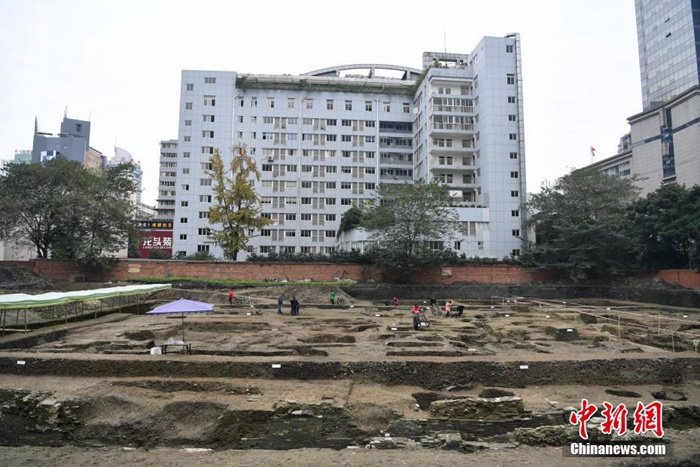 청두의 당송 시기 ‘도시계획’ 발굴 현장