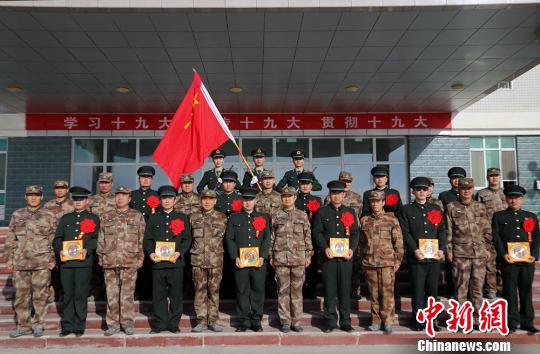 중국 신장군구 모 훈련기지, 제대하는 병사들의 마지막 인사