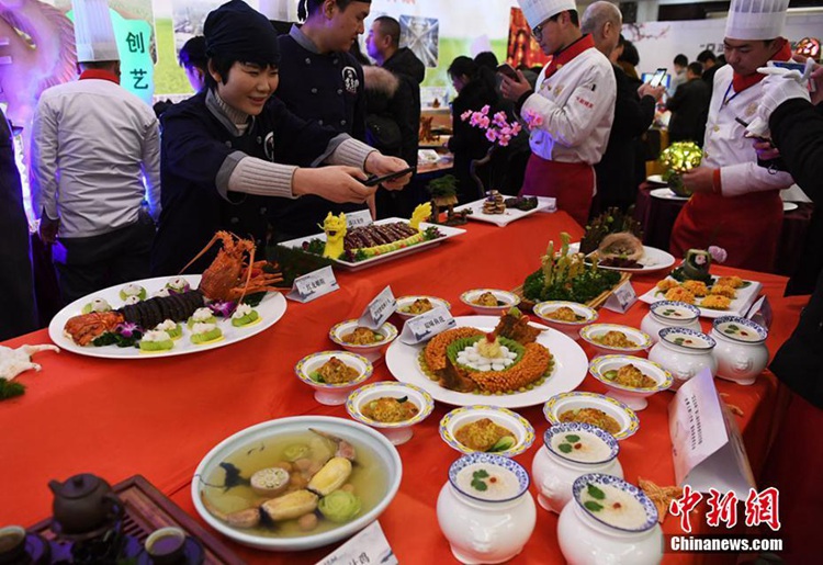 중국 8대 요리와 실크로드 특색 미식 란저우에서 선보여…군침 도는 비주얼