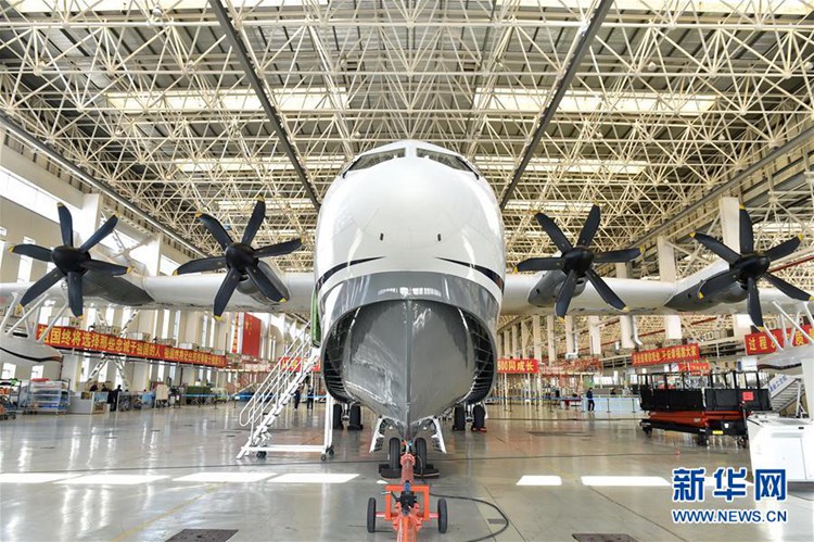 중국산 대형 수륙양용 비행기 AG600 첫 비행 성공