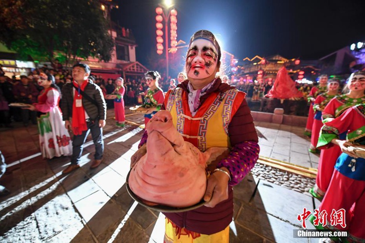 중국 장가계 무릉원 ‘동짓날’ 민속행사 공연