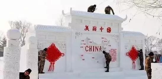 중국 인민군대의 ‘눈 놀이’: 눈사람, 전차, 만리장성은 기본!