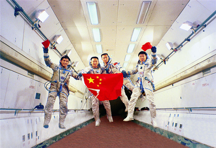 [포토]중국 우주비행사 훈련 모습 엿보기…혹독한 훈련 현장 속으로