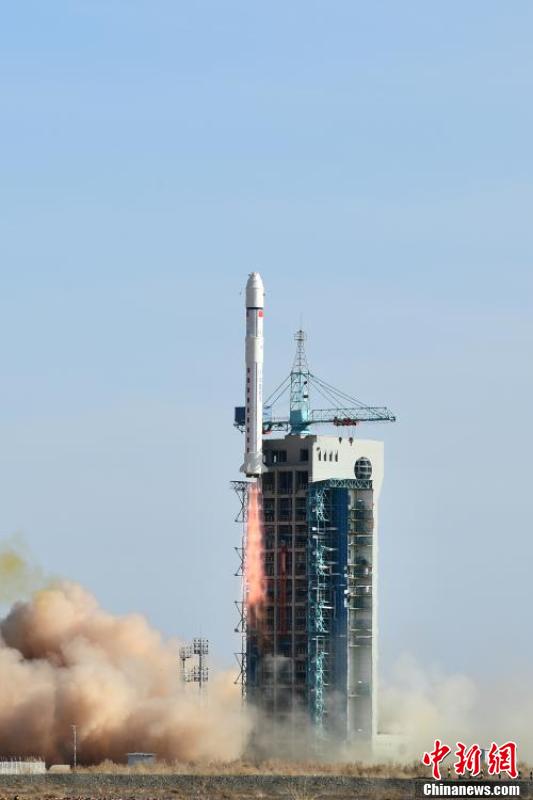 중국 전자탐측 실험위성 ‘장헝 1호’ 발사 성공