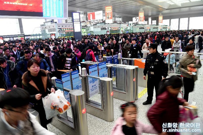 중국 설 특별수송 기간, 철도 이용 승객 연인원 2억 명 돌파