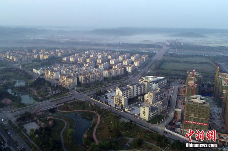 ‘5•12’ 원촨 지진 10년 후…봄날 찾아온 피해 지역