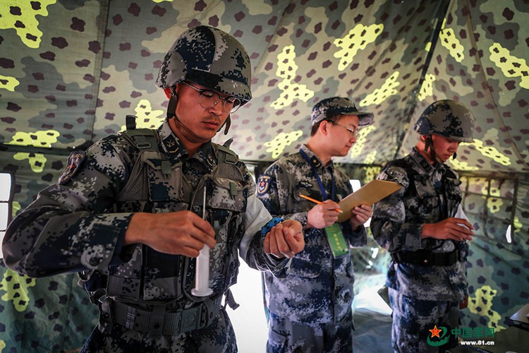 중국의 군사훈련 평가는 과연 어떤 모습일까? ‘천 명 모인 전쟁터’