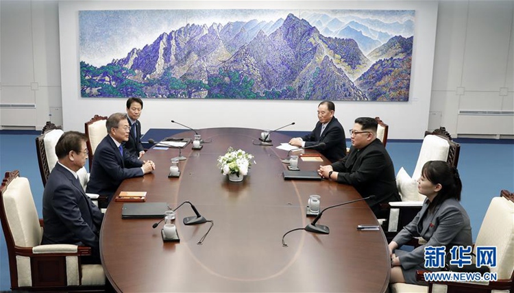 [포토] 조선-한국 지도자 판문점에서 회담