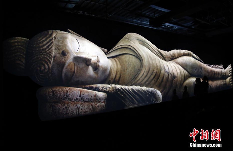 그대로 옮겨 놓은 듯한 디테일, 상하이서 ‘천년 둔황’ 문화예술전시회 개막
