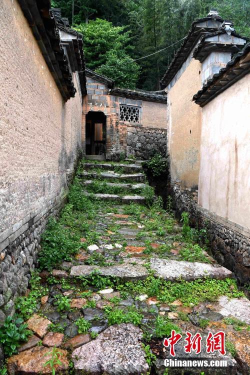 천년의 역사 자랑하는 푸젠의 전통마을: 장러 량디촌 탐방