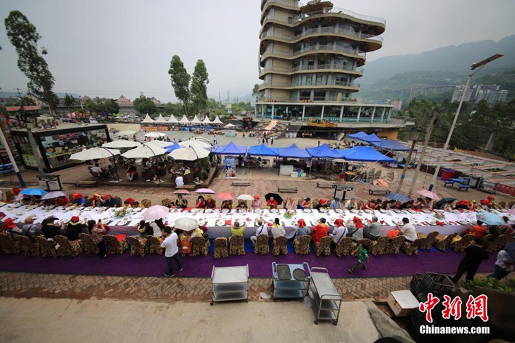 중국 충칭 1000人 모인 와인축제 개막, 놀라운 대륙의 스케일
