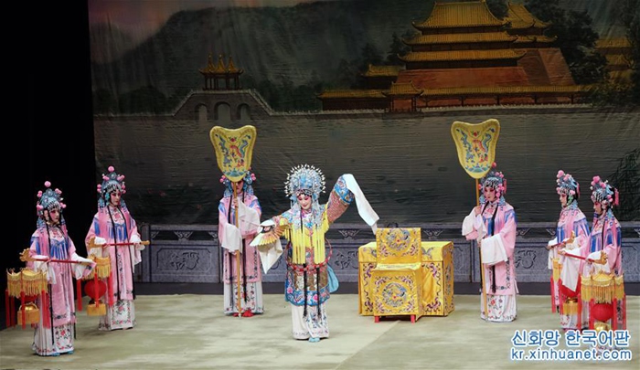 홍콩서 경극대사 매란방 예술 특별 공연 상연