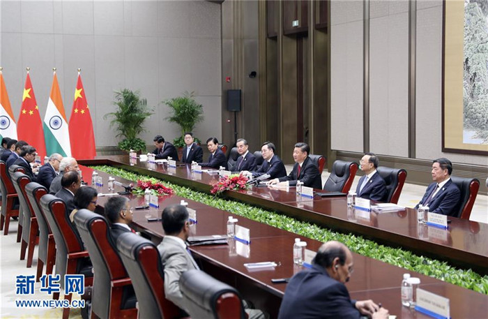 시진핑, 나렌드라 모디 인도 총리와 회담