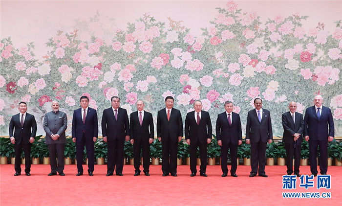 [포토] 시진핑, SCO 칭다오 정상회의 참석 외국 정상 환영 연회 열어