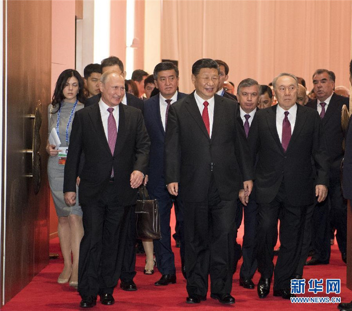 [포토] 시진핑, SCO 칭다오 정상회의 참석 외국 정상 환영 연회 열어