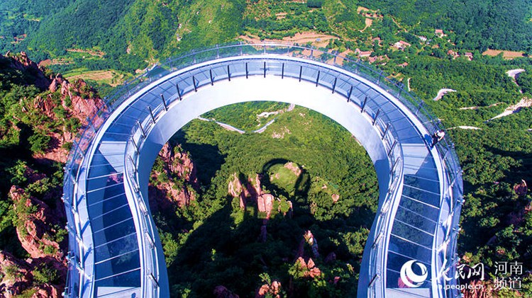 중국 정저우, 세계 최고 길이 스카이워크 완공