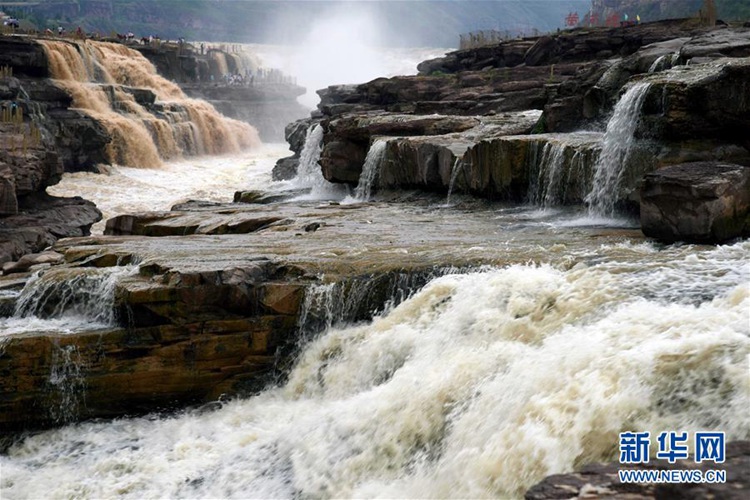 중국 황허강 후커우폭포서 펼쳐진 진기한 광경