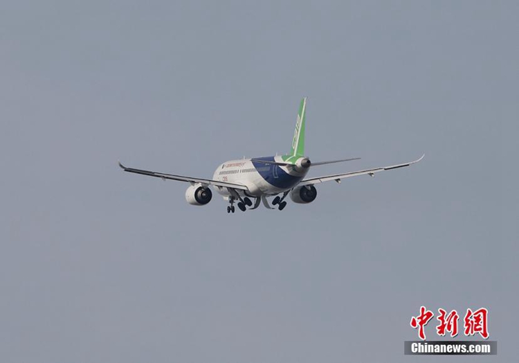 중국상페이 C919 여객기, 푸둥서 비행 테스트
